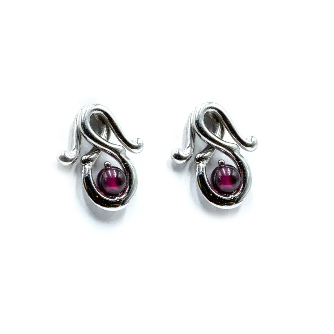 Earrings - Infinity Garnet - White Gold