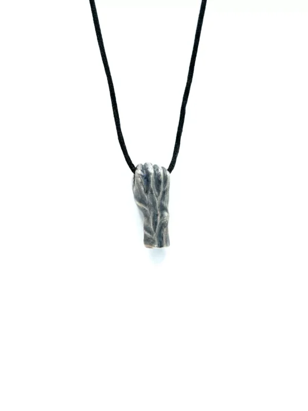 SILVER PENDANT FIST F:925 W:4.46