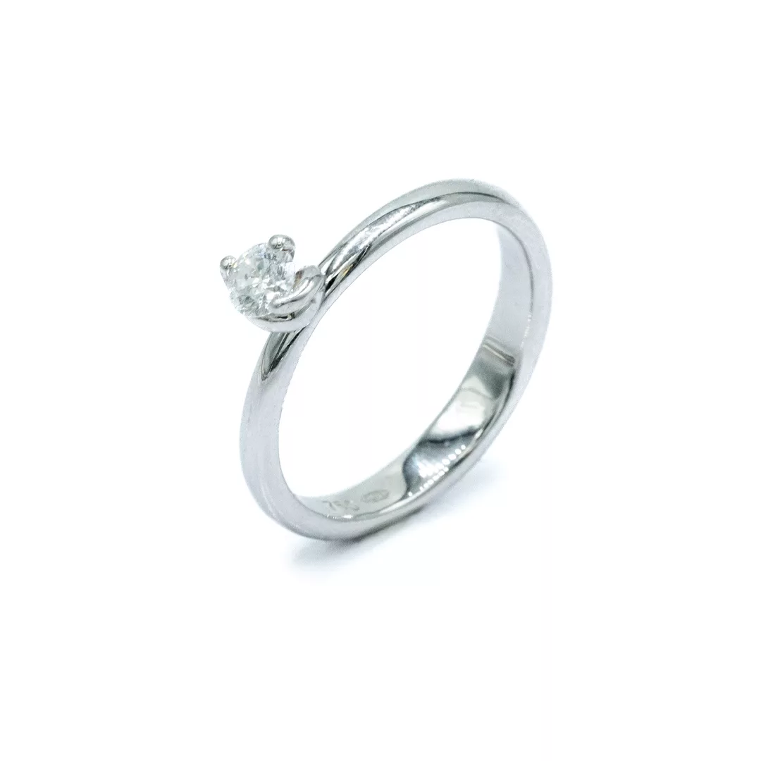 Ring - White Gold with diamond