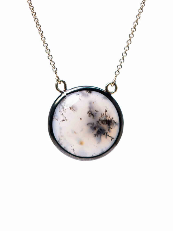 Necklace – White Gold – Agate Mousse