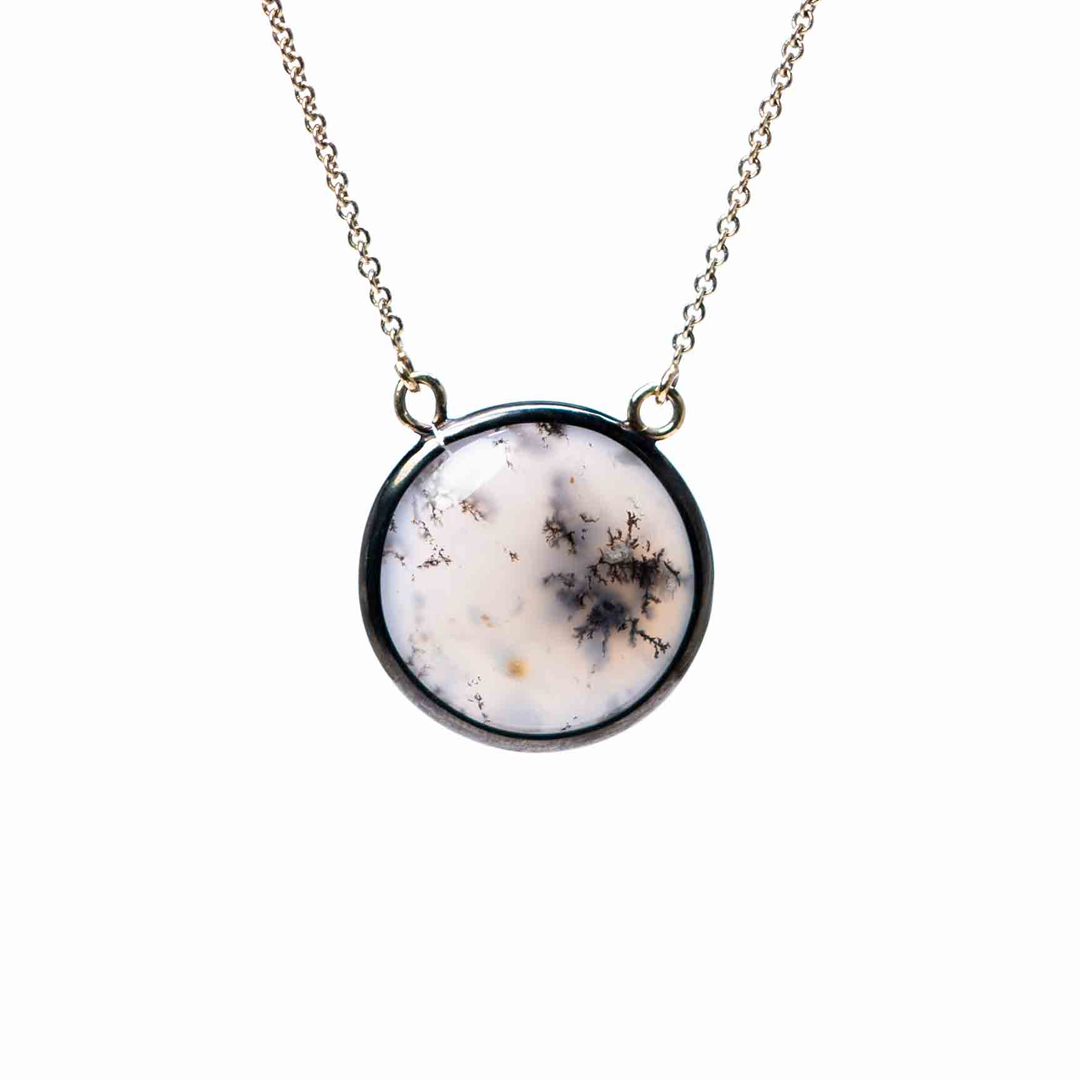 Necklace – White Gold – Agate Mousse