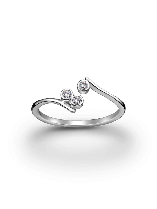 SILVER W:1.54g TRIO ZIRCONIA RING F:925