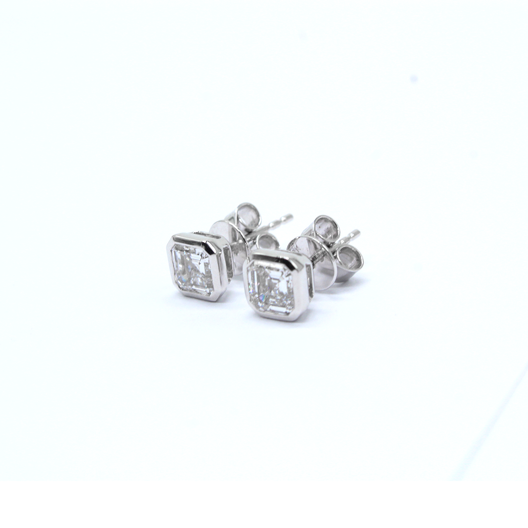 Earring - White Gold with Diamonds Lab